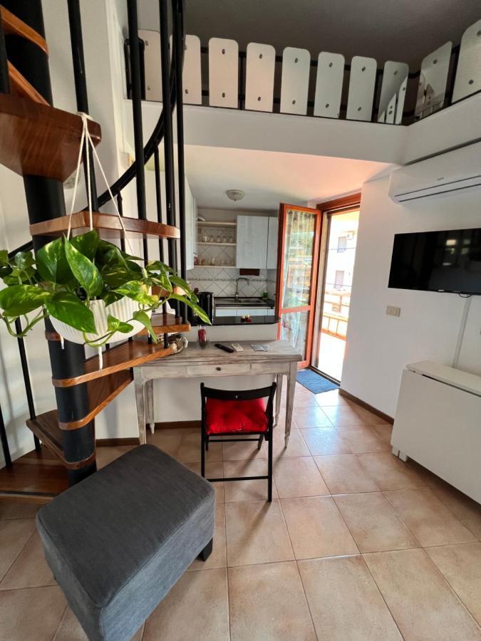 Mansardina A Pochi Passi Da Roma Apartment Morlupo Bagian luar foto