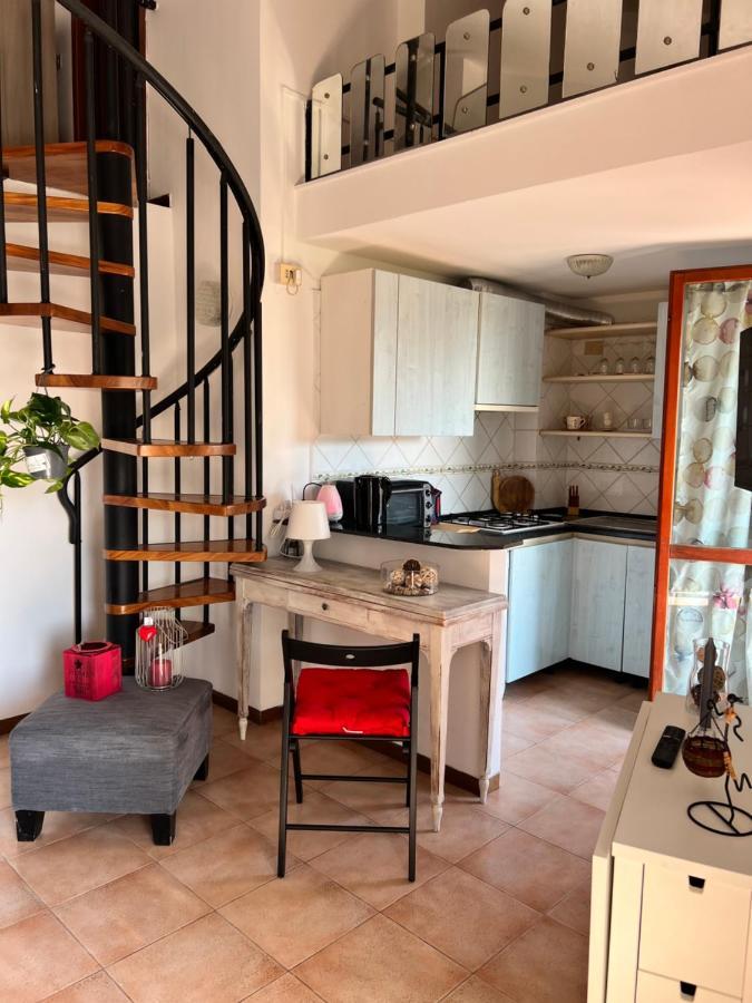 Mansardina A Pochi Passi Da Roma Apartment Morlupo Bagian luar foto